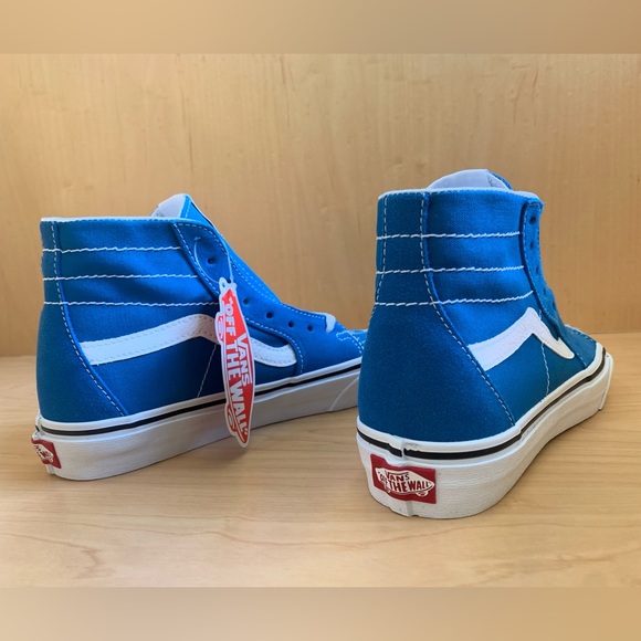 Vans - Picture 5 of 15